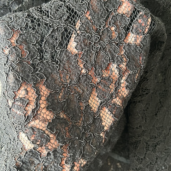 Aritzia Racer Back Lace Tank Top sz. S - Picture 4 of 5